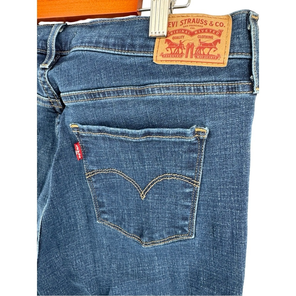 Levi's Women's 311 Shaping Skinny Jeans (31) - Picture 5 of 12